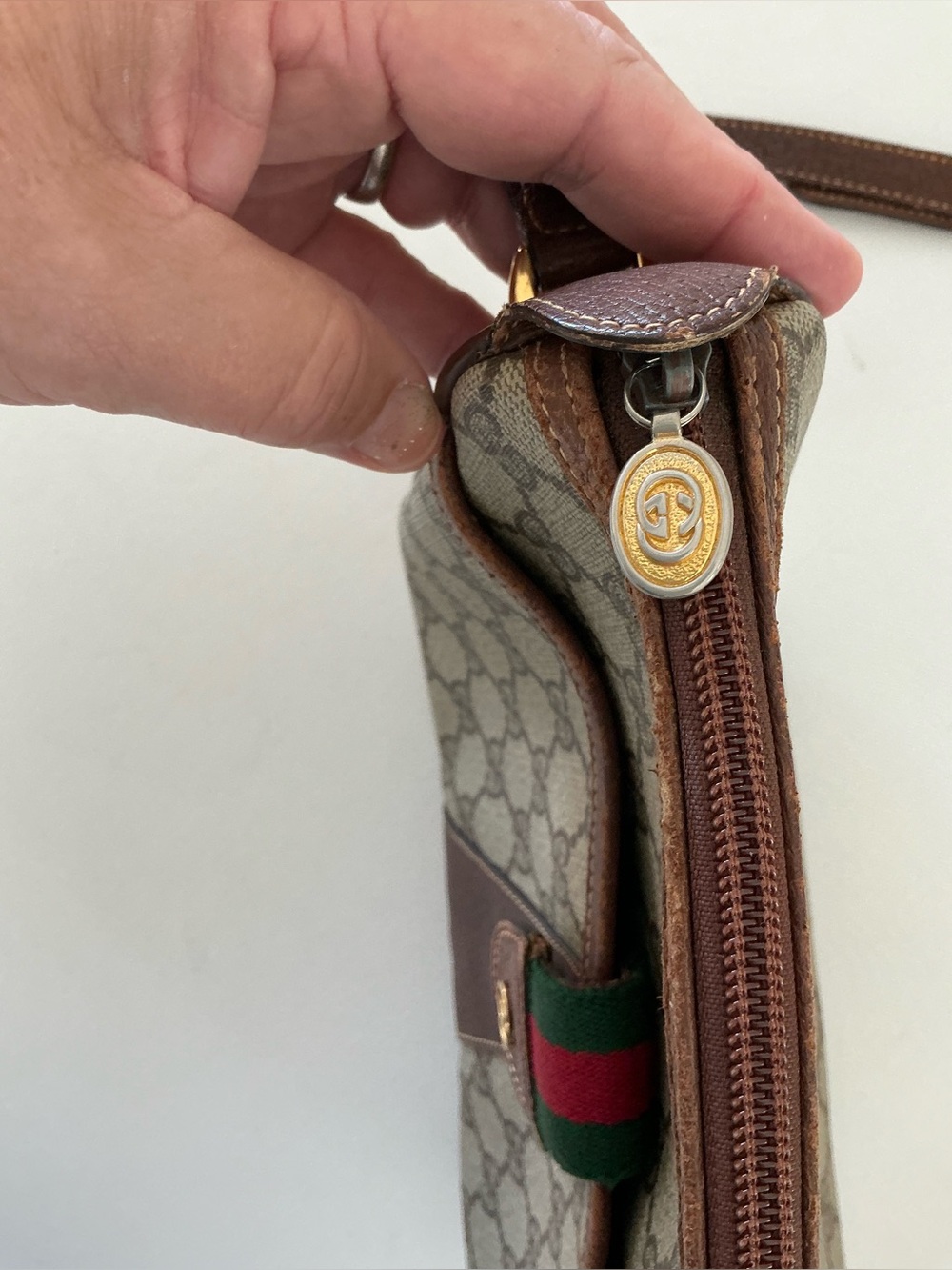 Gucci Vintage Gucci GG Supreme Crossbody Bag Web Stripe Monogram Shoulder Bag - Picture 7 of 16